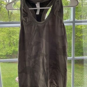 Green Camp Athleta Razorback